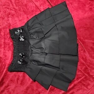 Black ruffle bows mini skirt